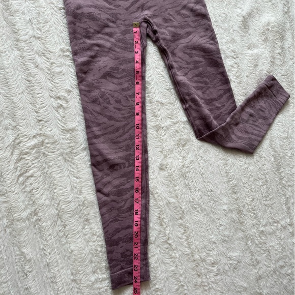COPY - Gymshark Adapt Animal Seamless Leggings in Purple Mallow Sz M - Picture 4 of 8